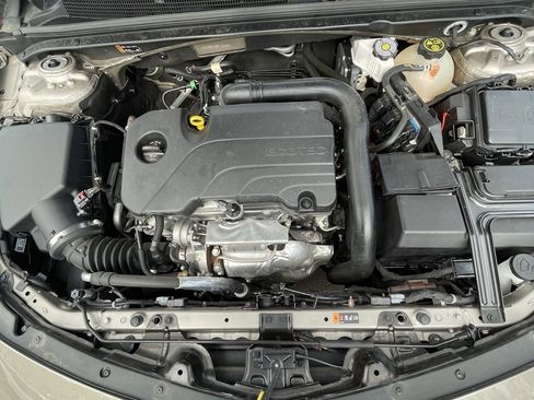 Used 2024 Chevrolet Malibu LT image 25