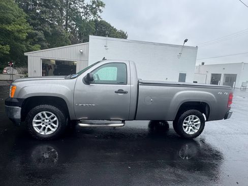 Used 2009 GMC Sierra 1500 W/T AWD/4WD image 3
