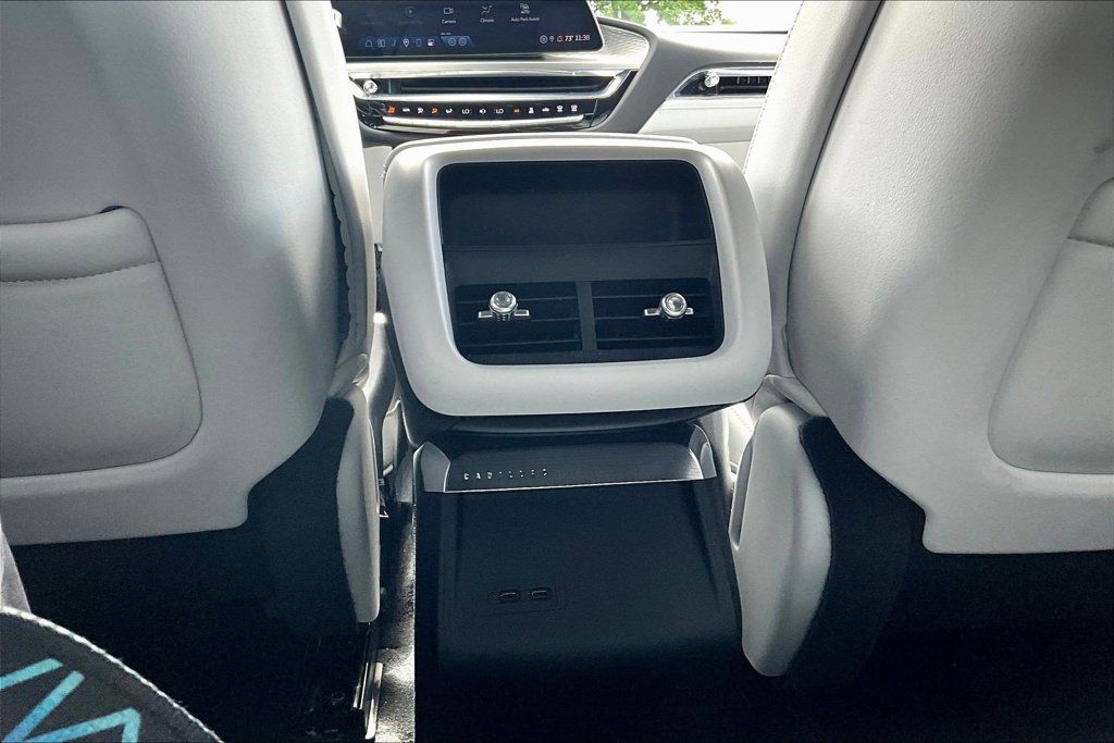 Certified 2024 Cadillac Lyriq Sport AWD/4WD image 10