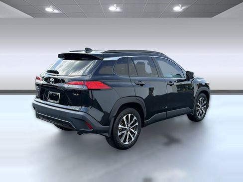 Certified 2024 Toyota Corolla Cross XLE FWD image 9