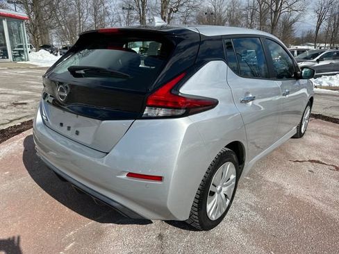 Used 2025 Nissan Leaf S image 5
