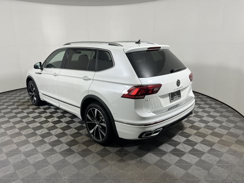 Used 2024 Volkswagen Tiguan SEL R-Line AWD/4WD image 3