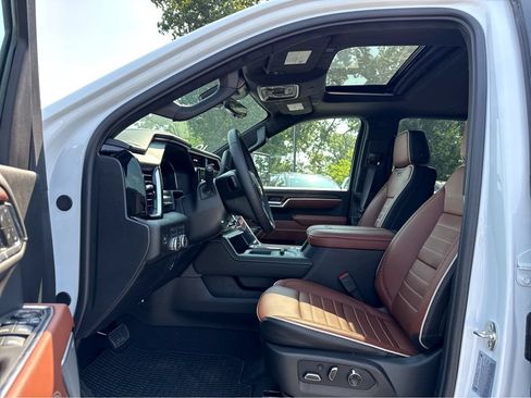 New 2026 GMC Sierra 3500 Denali Ultimate AWD/4WD image 8