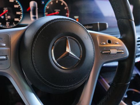 Used 2020 Mercedes-Benz S 560 Sedan image 39