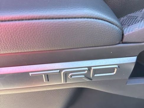 Used 2024 Toyota Tacoma TRD Off-Road w/ TRD Off Road Upgrade Package AWD/4WD image 20