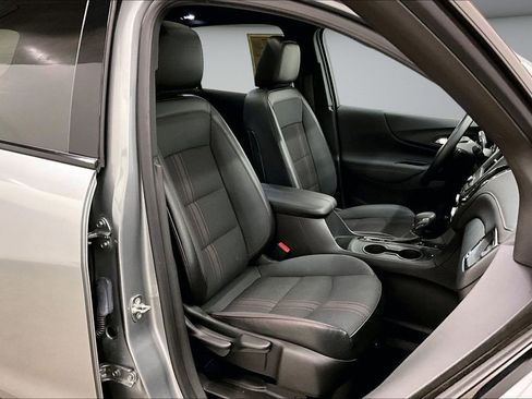 Used 2023 Chevrolet Equinox RS AWD/4WD image 30