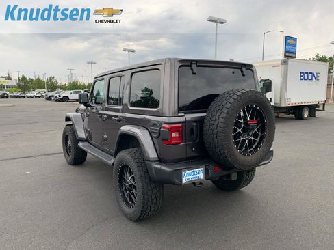 Used 2020 Jeep Wrangler Unlimited Sahara AWD/4WD image 5