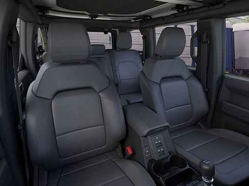 Certified 2026 Ford Bronco Badlands AWD/4WD image 10