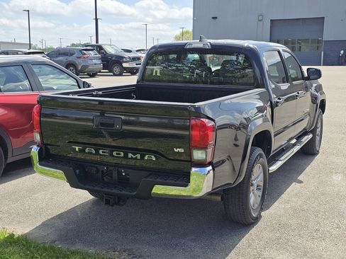 Used 2019 Toyota Tacoma SR5 image 4