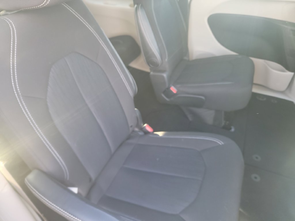 Used 2021 Chrysler Voyager LX FWD image 44