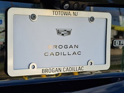 Certified 2024 Cadillac Escalade Premium Luxury image 12