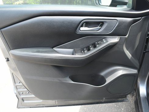 Used 2026 Nissan Rogue SV AWD/4WD image 13