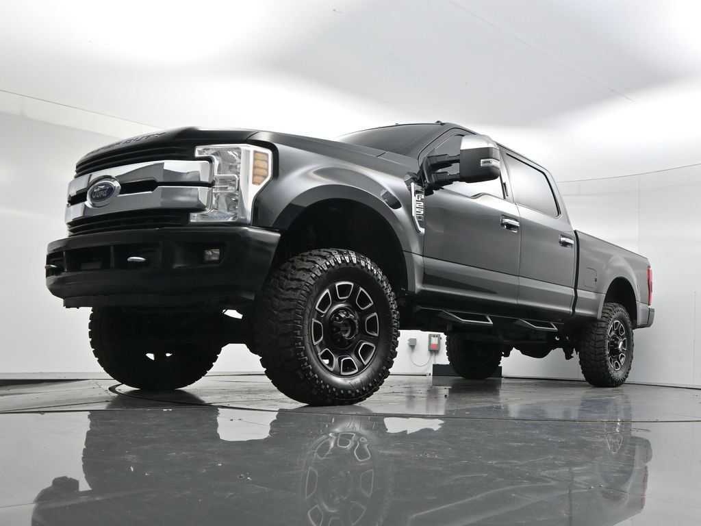 Used 2017 Ford F250 Lariat w/ Chrome Package AWD/4WD image 45
