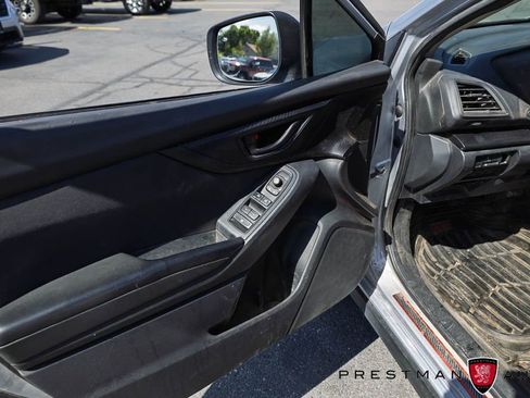 Used 2018 Subaru Crosstrek 2.0i Premium AWD/4WD image 11