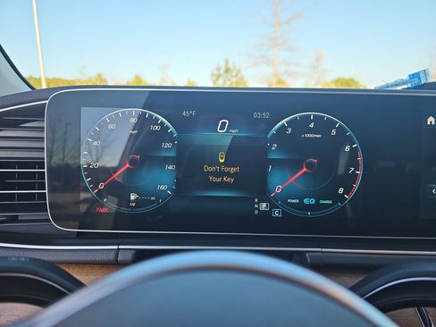 Used 2020 Mercedes-Benz GLE 450 4MATIC image 20