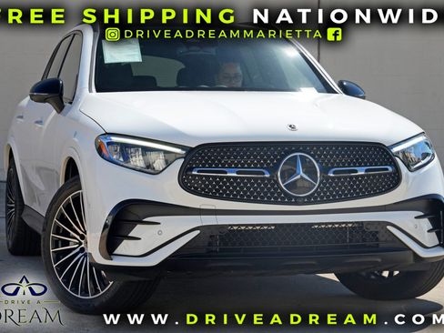 Used 2025 Mercedes-Benz GLC 300 4MATIC w/ AMG Line image 2