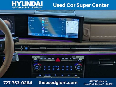 Used 2025 Hyundai Santa Fe Limited FWD image 26