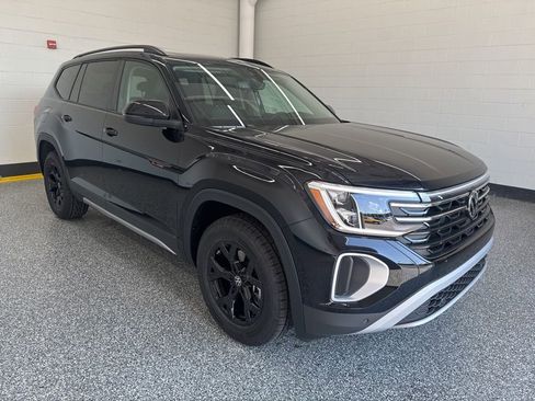 New 2026 Volkswagen Atlas Peak Edition AWD/4WD image 5