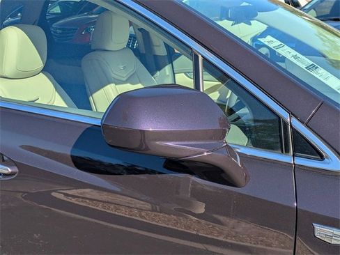 Used 2018 Cadillac XT5 Luxury image 10