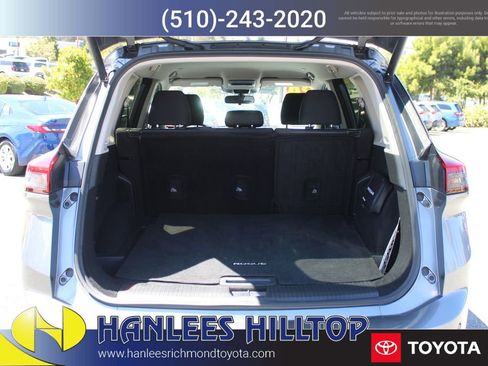 Used 2024 Nissan Rogue SV AWD/4WD image 10