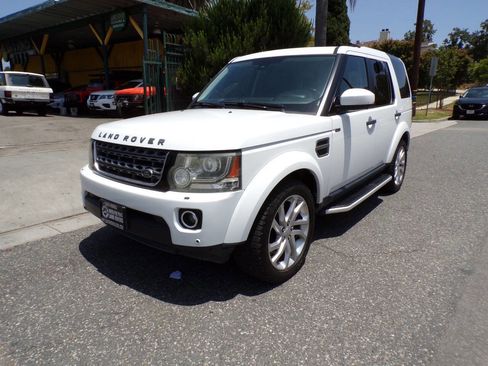 Used 2016 Land Rover LR4 HSE image 9