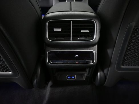 New 2026 Mercedes-Benz GLS 450 4MATIC image 18