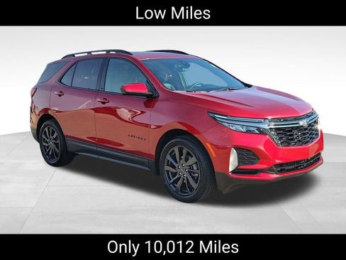 Certified 2023 Chevrolet Equinox RS w/ LPO, Floor Liner Package image 2