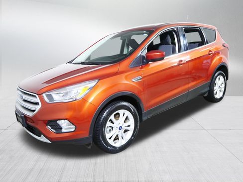 Used 2019 Ford Escape SE AWD/4WD image 3