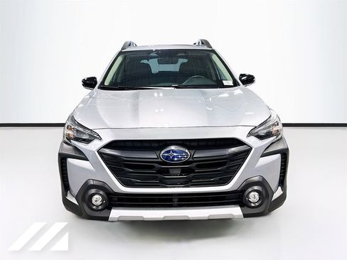 Used 2023 Subaru Outback Limited AWD/4WD image 2
