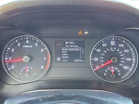 Used 2019 Kia Forte LXS FWD image 11