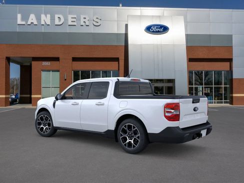 New 2025 Ford Maverick Lariat w/ 4K Tow Package image 4