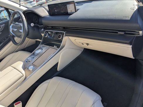 Used 2021 Genesis GV80 2.5T AWD/4WD image 35