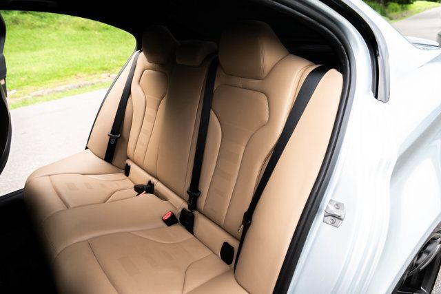 Used 2016 BMW M3 RWD image 15
