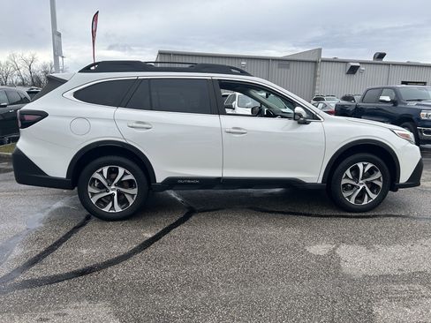 Used 2020 Subaru Outback Limited image 8