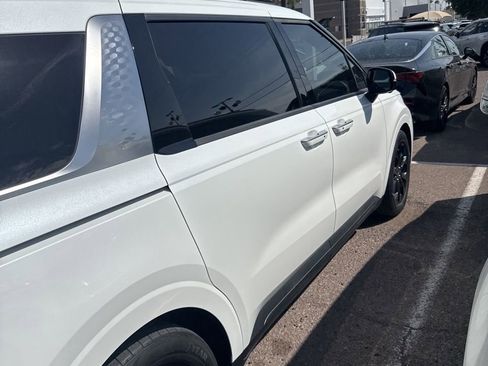 Used 2024 Kia Carnival SX Prestige image 16