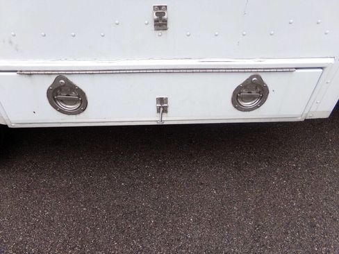 Used 2007 GMC Savana 3500 image 57