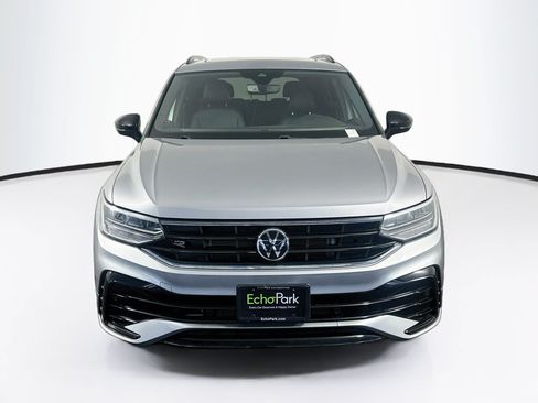 Used 2023 Volkswagen Tiguan SE R-Line FWD image 2