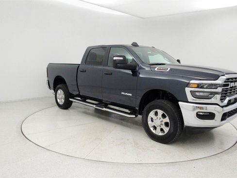 Used 2026 RAM 2500 Big Horn AWD/4WD image 7