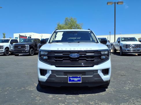 Certified 2025 Ford Expedition Active AWD/4WD image 2
