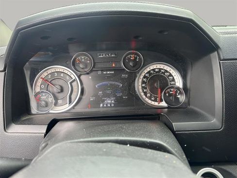 Used 2017 RAM 1500 Laramie w/ Convenience Group image 10