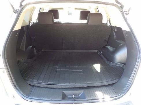 Used 2015 Nissan Rogue S w/ Convenience Package AWD/4WD image 7