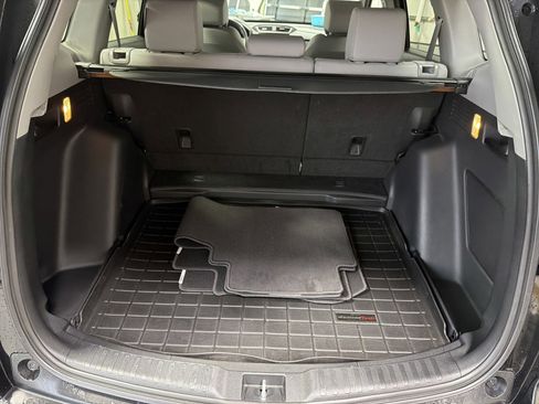 Used 2022 Honda CR-V Touring image 18