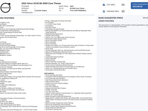 Used 2024 Volvo XC40 B5 Core image 3