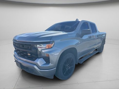 Used 2023 Chevrolet Silverado 1500 Custom AWD/4WD image 4