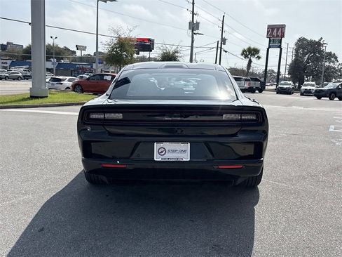 Used 2024 Dodge Charger R/T w/ Plus Group image 7