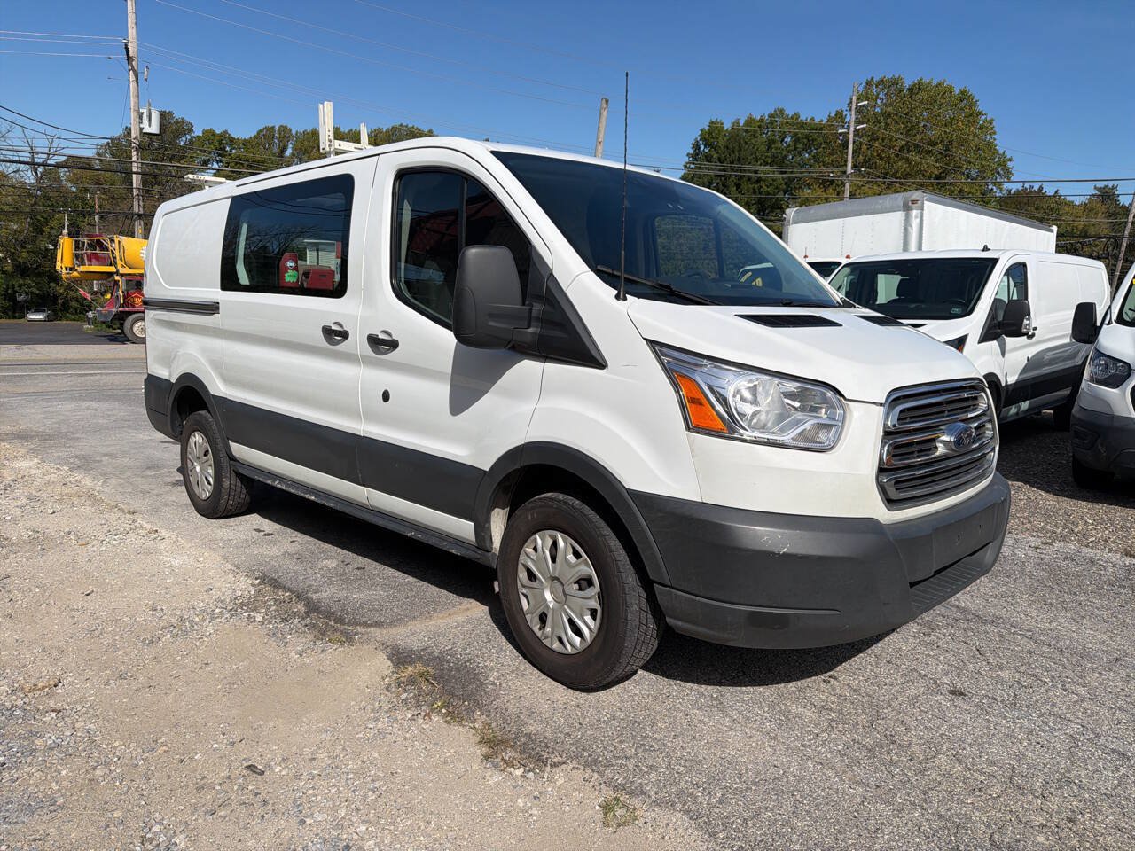 Used 2017 Ford Transit 250 130 Low Roof w/ Exterior Upgrade Package RWD image 13