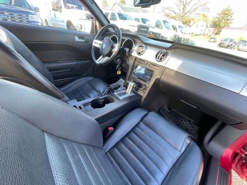Used 2006 Ford Mustang GT image 38