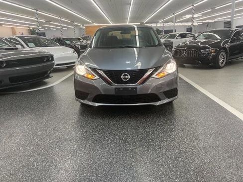 Used 2017 Nissan Sentra S FWD image 2