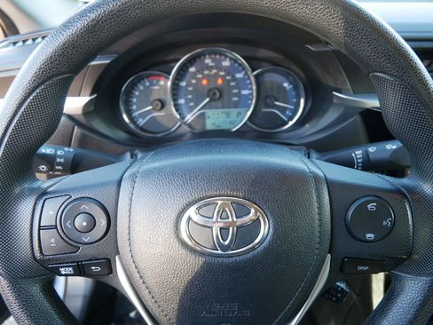 Used 2016 Toyota Corolla L image 24