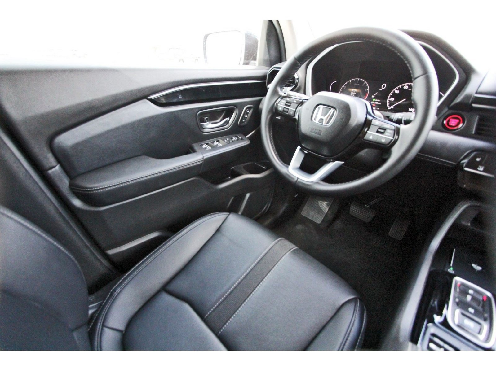 Used 2025 Honda Pilot EX-L image 9